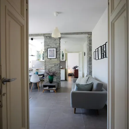 Pottery - By Myhomeincomo Apartment Carate Urio