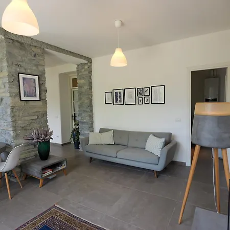 Apartment Pottery - By Myhomeincomo Carate Urio